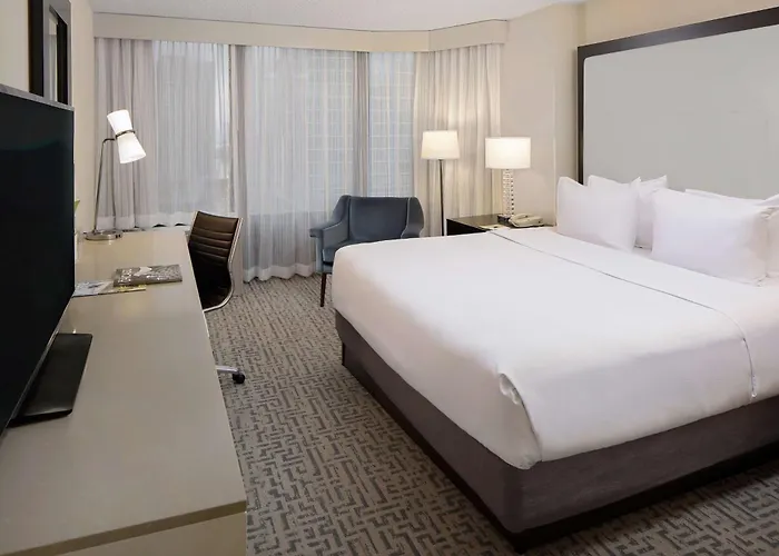 Doubletree By Hilton Magnificent Mile 4*