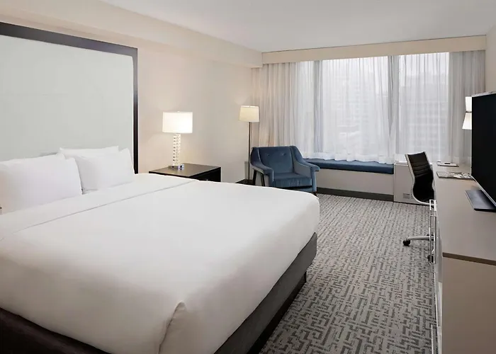 Doubletree By Hilton Magnificent Mile Hotel