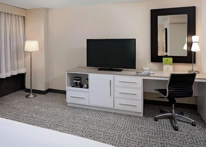 Hotel Doubletree By Hilton Magnificent Mile