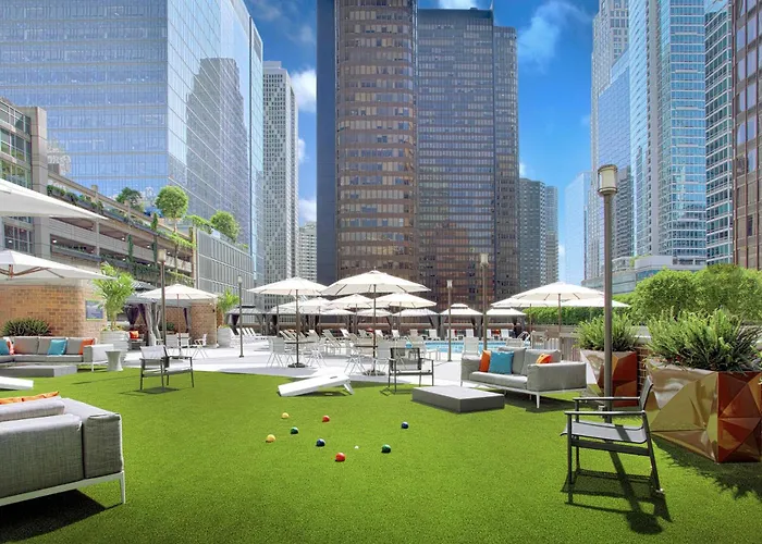 Doubletree By Hilton Magnificent Mile Hotel 4*