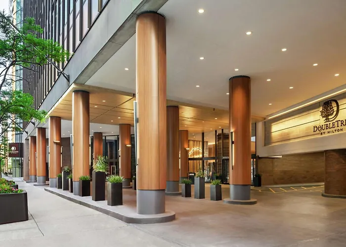 Doubletree By Hilton Magnificent Mile 4*