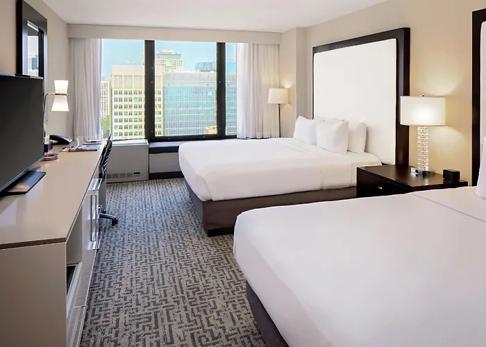Hotel Doubletree By Hilton Magnificent Mile