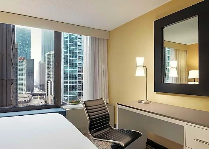 Hotel Doubletree By Hilton Magnificent Mile 4*
