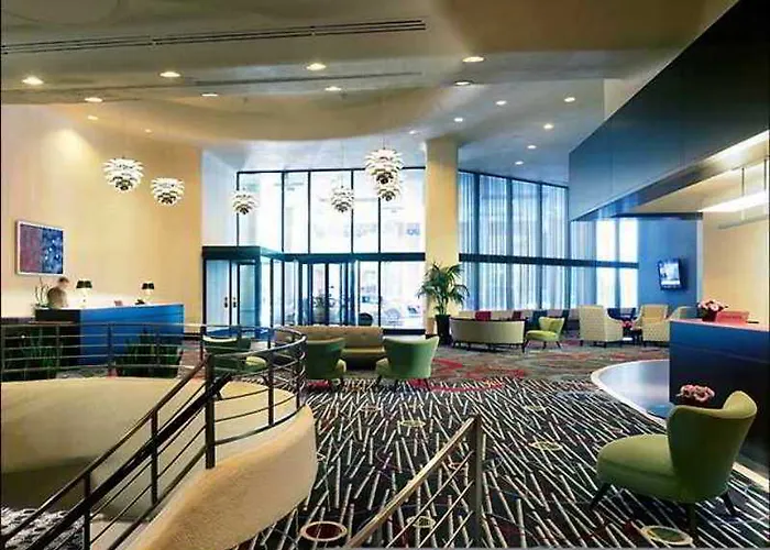 Doubletree By Hilton Magnificent Mile Hotel
