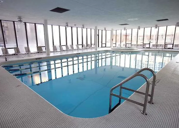 Doubletree By Hilton Magnificent Mile 4*