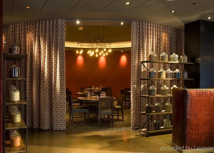 Doubletree By Hilton Magnificent Mile