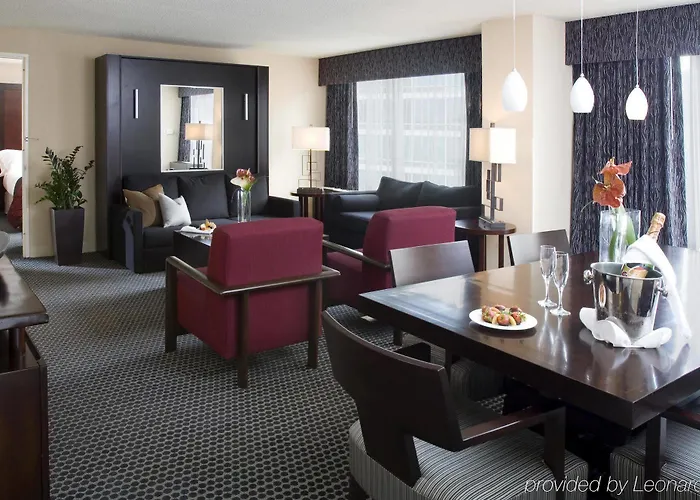 Doubletree By Hilton Magnificent Mile 4*