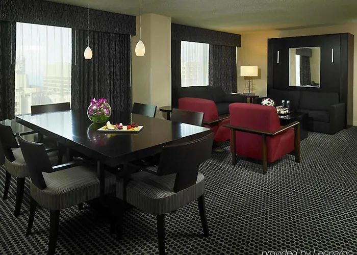 Doubletree By Hilton Magnificent Mile