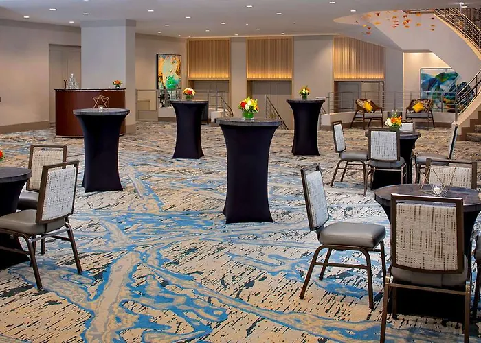 Hotel Doubletree By Hilton Magnificent Mile Chicago