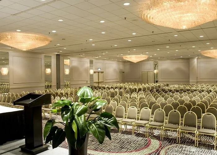 Doubletree By Hilton Magnificent Mile Hotel